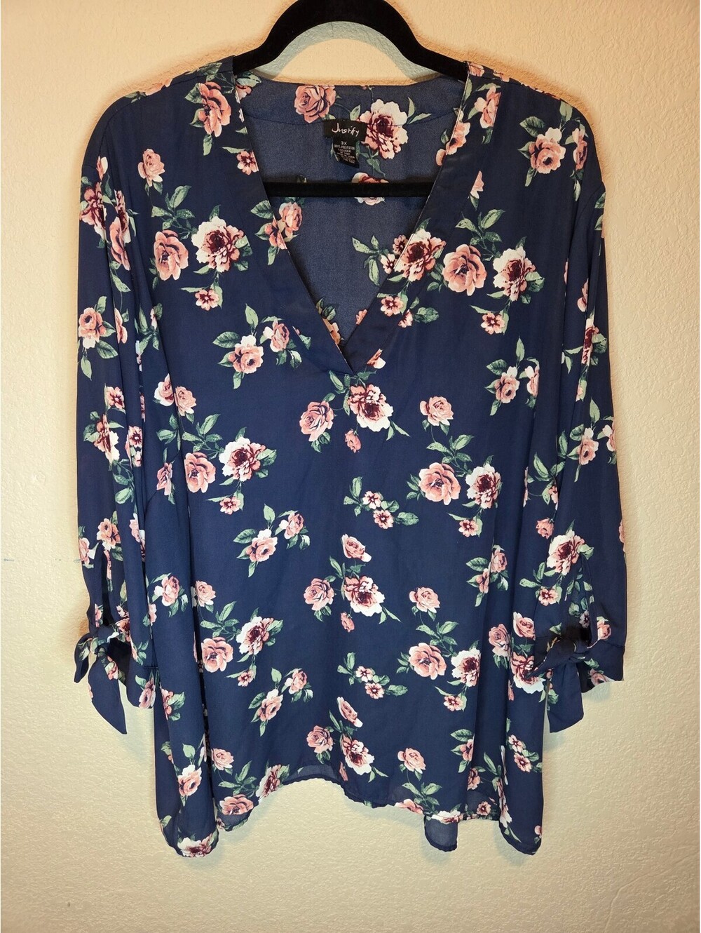 Justify Women's Navy Blue Floral 3/4 Sleeve Blouse, Size 3X